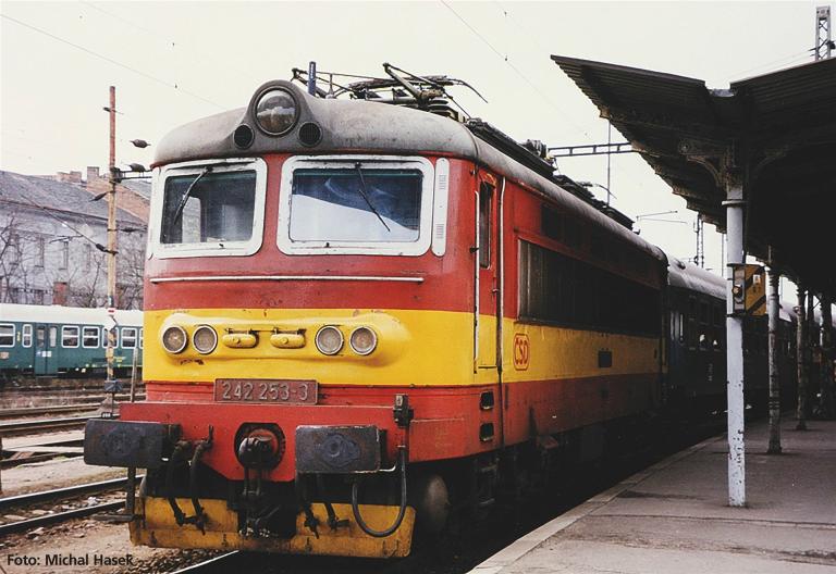 Pi47483